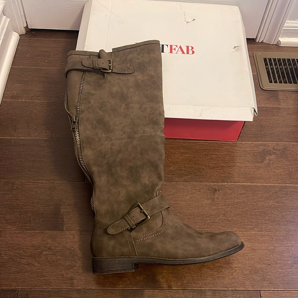 BRAND NEW JustFab Boots